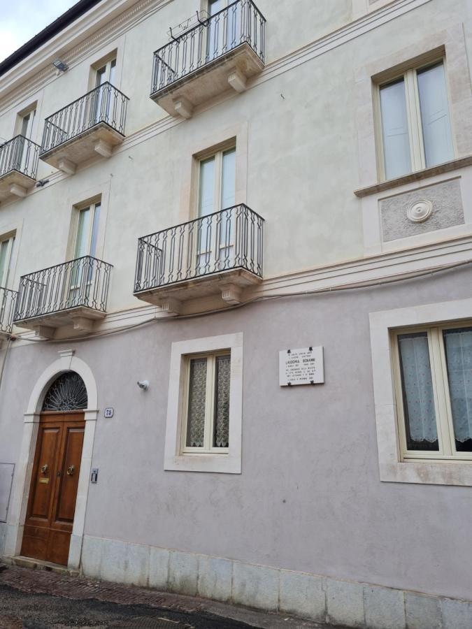 Casa Giulia LʼAquila Exterior foto