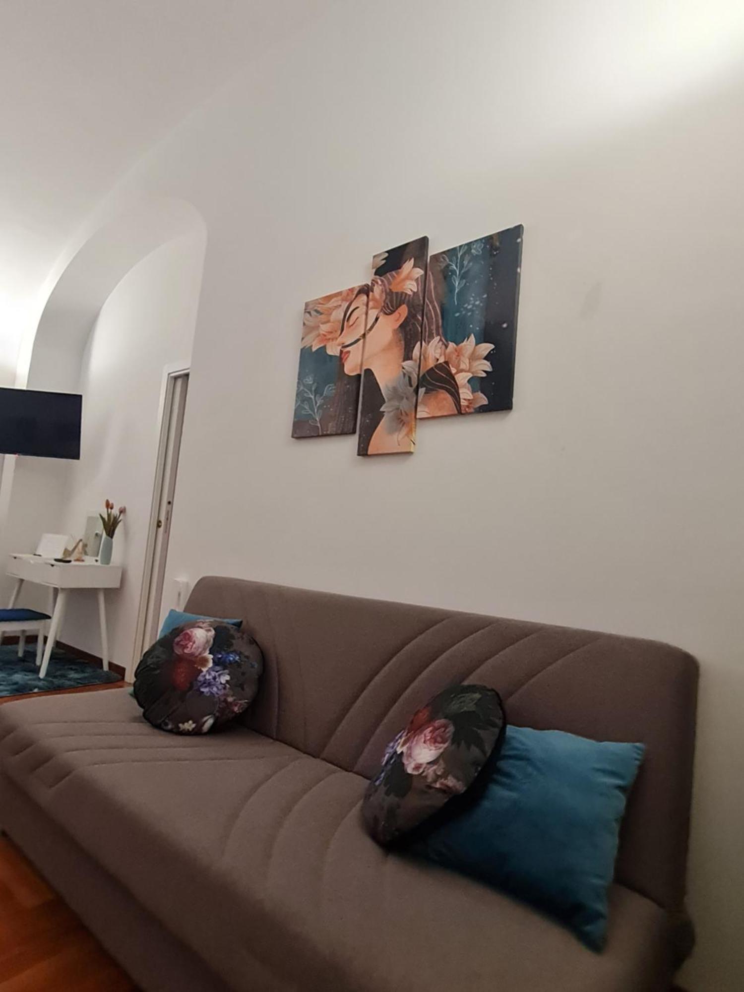 Casa Giulia LʼAquila Exterior foto